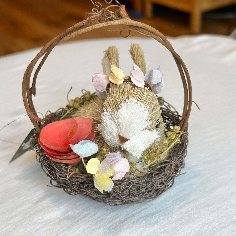 NWT Adorable Bunny - Rabbit in a Basket Spring Easter Decor - Picture 9 of 9